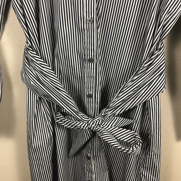 Untuckit for her Alexa Stripe Shirtwaist Button Up Dress Work Office Size 2 - Picture 11 of 12